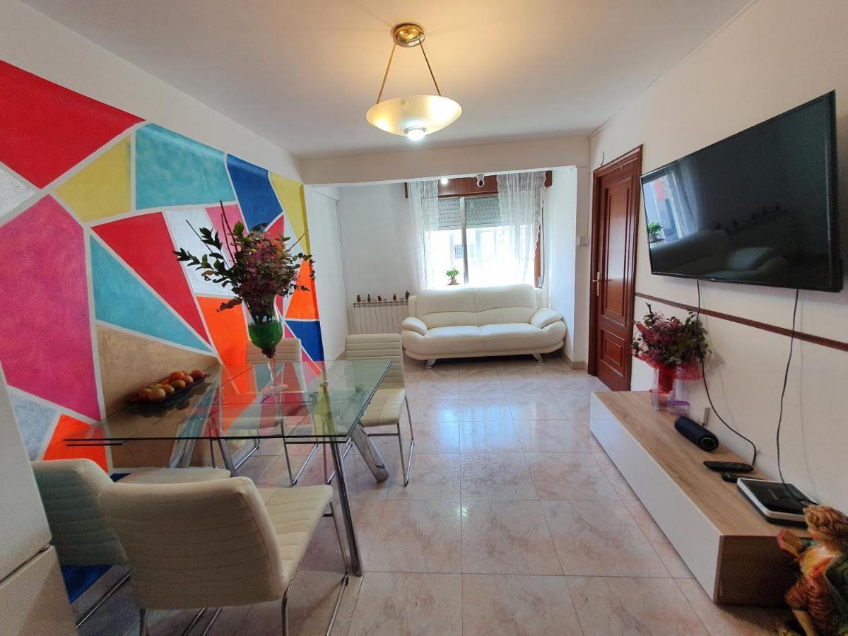 Amigos Y Familias Appartamento Vigo